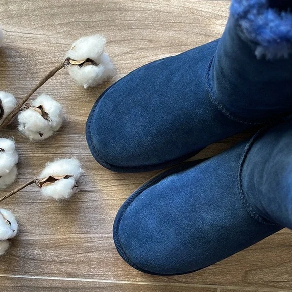 🌿UGG- W BAILEY BOW DIAGONAL STRIPES BOOTS🌿 - Picture 5 of 14